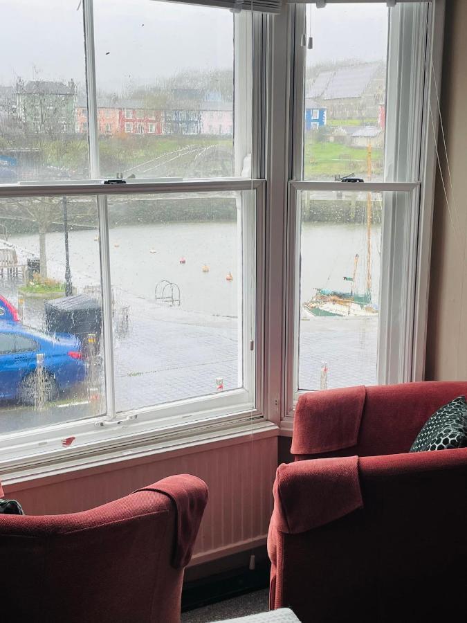 Arosfa Harbourside Guesthouse Aberaeron Dış mekan fotoğraf